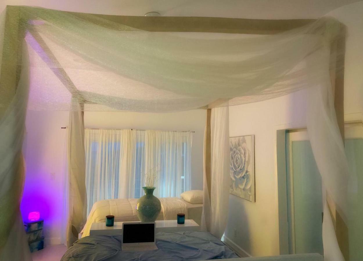Mika'S Resort โกเวอร์เนอร์สฮาร์เบอร์ ภายนอก รูปภาพ