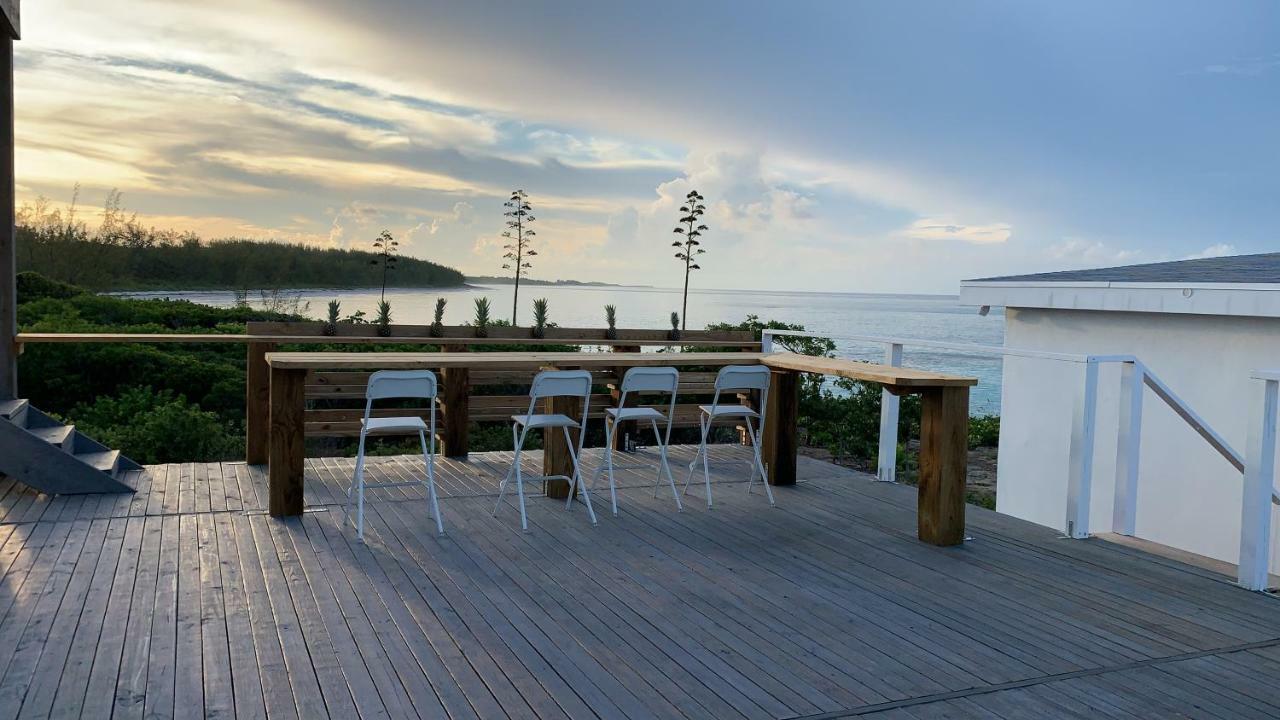 Mika'S Resort โกเวอร์เนอร์สฮาร์เบอร์ ภายนอก รูปภาพ